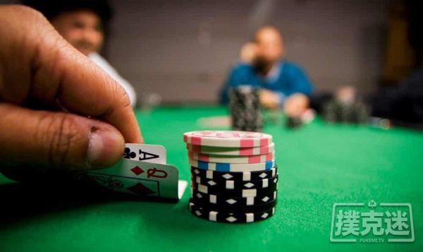 德州扑克中四个帮助你赢得更多筹码的短筹码技巧